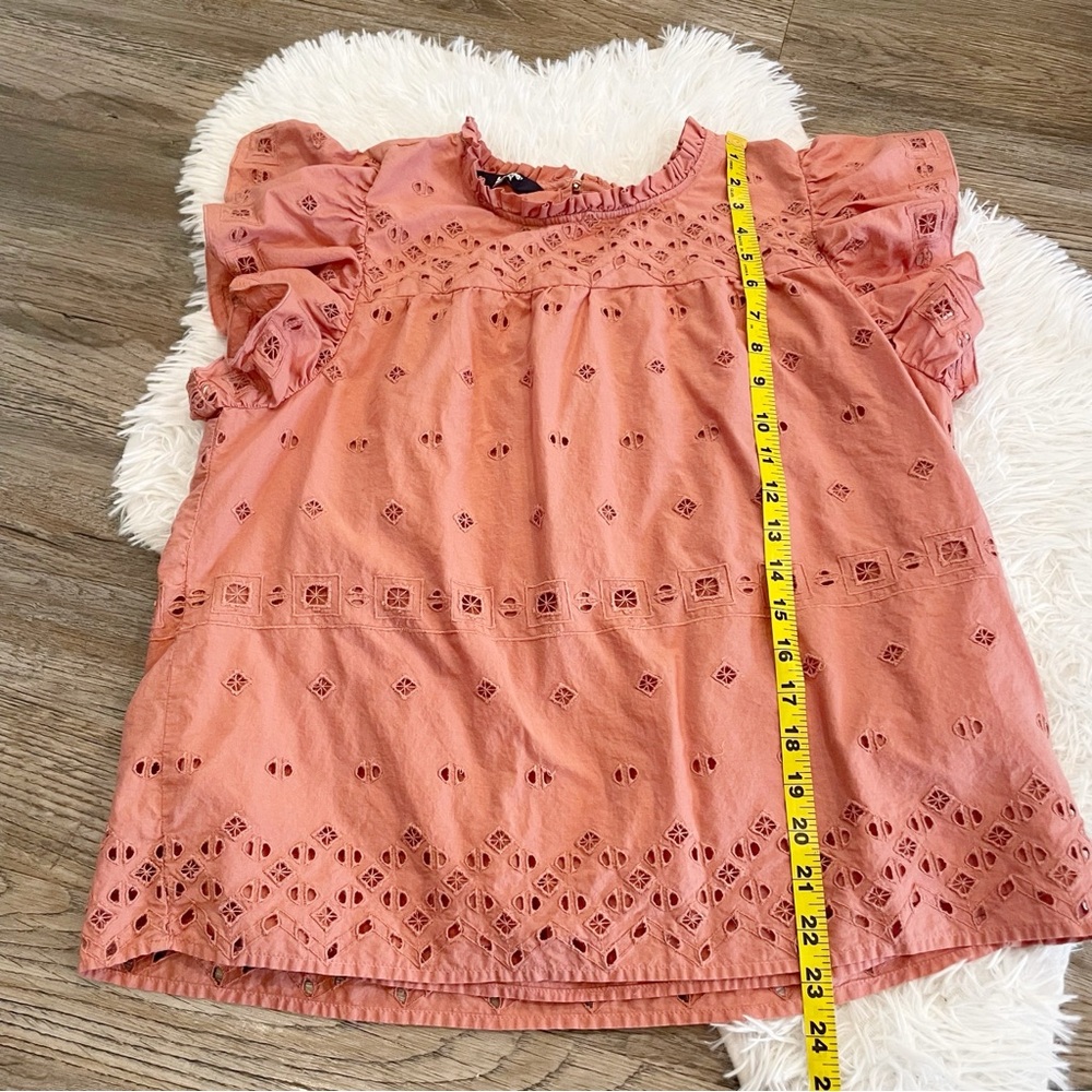 Lands’ End Dusty Pink Eyelet Blouse Medium Spring Casual Teacher - Picture 7 of 9